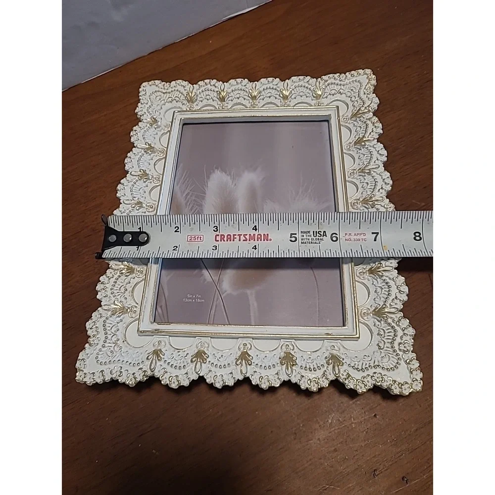 Isaac Jacob's Vintage Looking Picture Frame White And Gold Scalloped Edge 5x7